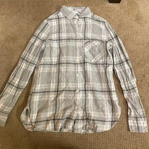 Old navy button up shirt
